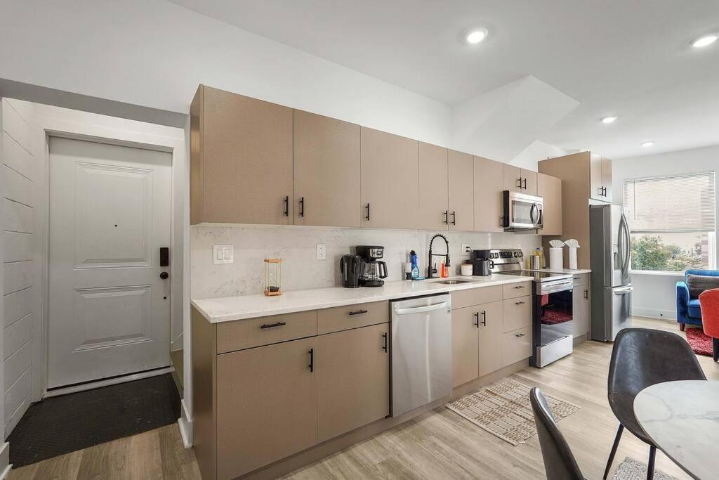 Enjoy City Skyline Views From Private Roofdeck! Washington Extérieur photo